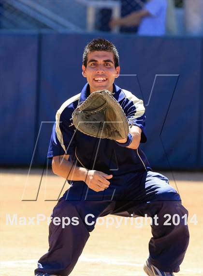 Thumbnail 3 in Mater Dei Catholic vs. Valhalla (CIF-SDS D2 Final) photogallery.