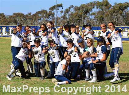 Thumbnail 1 in Mater Dei Catholic vs. Valhalla (CIF-SDS D2 Final) photogallery.