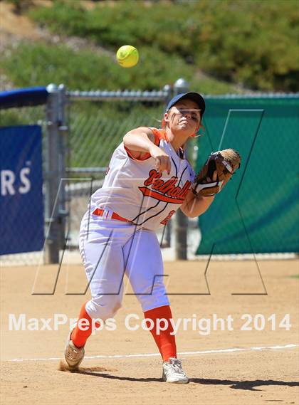 Thumbnail 1 in Mater Dei Catholic vs. Valhalla (CIF-SDS D2 Final) photogallery.