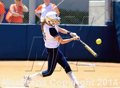 Thumbnail 1 in Mater Dei Catholic vs. Valhalla (CIF-SDS D2 Final) photogallery.