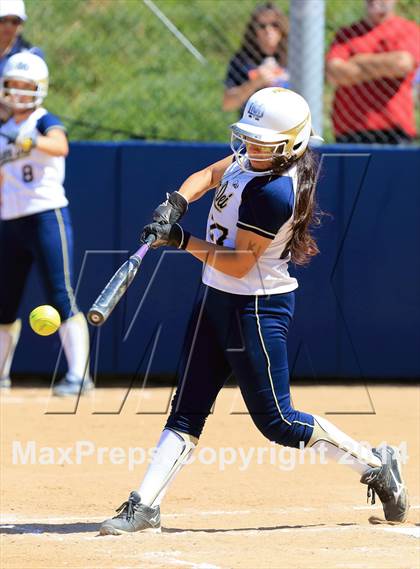Thumbnail 1 in Mater Dei Catholic vs. Valhalla (CIF-SDS D2 Final) photogallery.