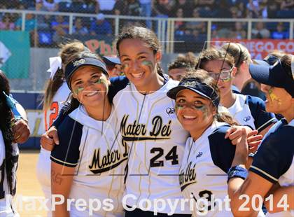 Thumbnail 1 in Mater Dei Catholic vs. Valhalla (CIF-SDS D2 Final) photogallery.