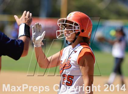 Thumbnail 3 in Mater Dei Catholic vs. Valhalla (CIF-SDS D2 Final) photogallery.