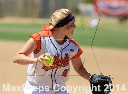 Thumbnail 3 in Mater Dei Catholic vs. Valhalla (CIF-SDS D2 Final) photogallery.