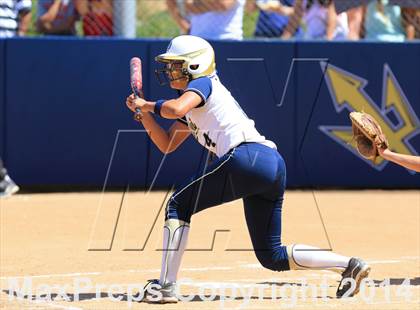 Thumbnail 2 in Mater Dei Catholic vs. Valhalla (CIF-SDS D2 Final) photogallery.