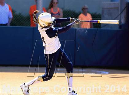 Thumbnail 3 in Mater Dei Catholic vs. Valhalla (CIF-SDS D2 Final) photogallery.
