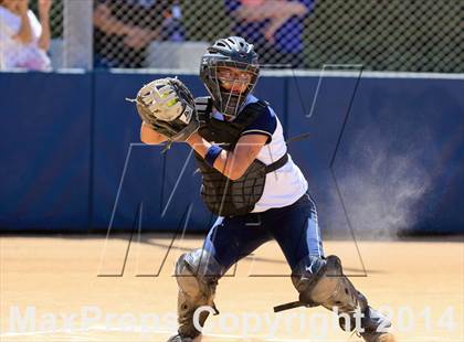 Thumbnail 2 in Mater Dei Catholic vs. Valhalla (CIF-SDS D2 Final) photogallery.