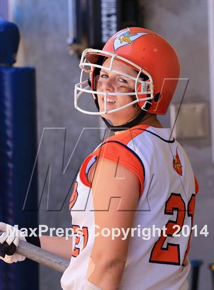 Thumbnail 1 in Mater Dei Catholic vs. Valhalla (CIF-SDS D2 Final) photogallery.