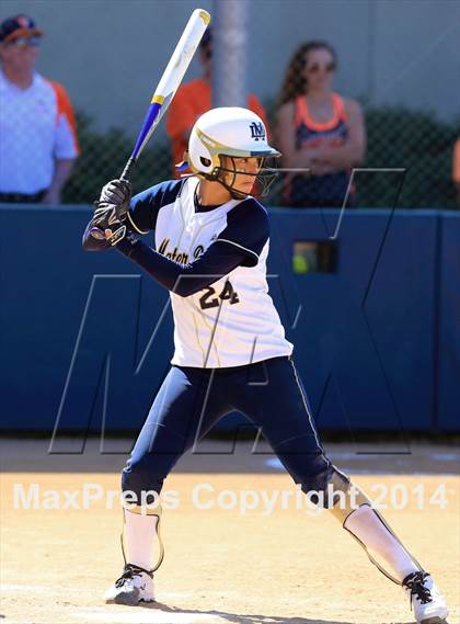 Thumbnail 2 in Mater Dei Catholic vs. Valhalla (CIF-SDS D2 Final) photogallery.