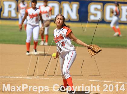 Thumbnail 3 in Mater Dei Catholic vs. Valhalla (CIF-SDS D2 Final) photogallery.