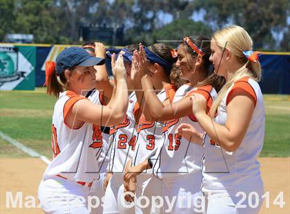 Thumbnail 1 in Mater Dei Catholic vs. Valhalla (CIF-SDS D2 Final) photogallery.