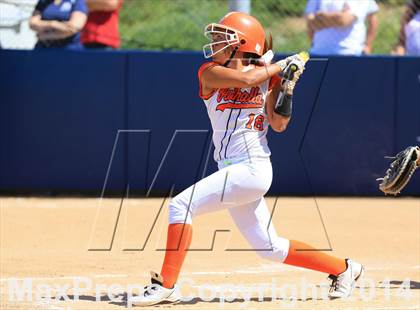 Thumbnail 1 in Mater Dei Catholic vs. Valhalla (CIF-SDS D2 Final) photogallery.