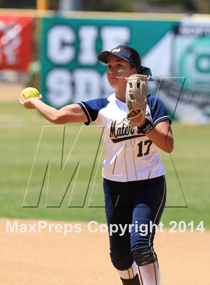 Thumbnail 2 in Mater Dei Catholic vs. Valhalla (CIF-SDS D2 Final) photogallery.