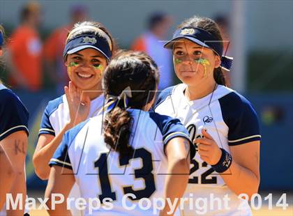 Thumbnail 3 in Mater Dei Catholic vs. Valhalla (CIF-SDS D2 Final) photogallery.