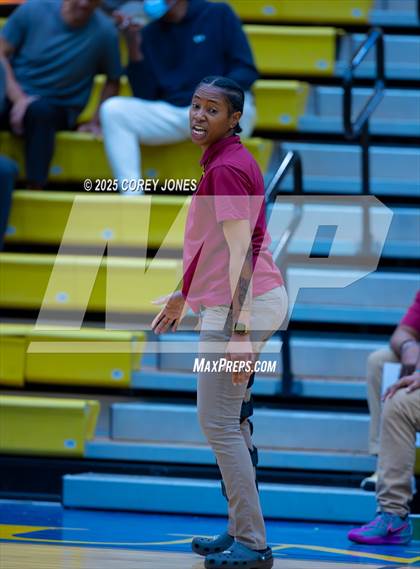 Thumbnail 2 in Marist vs Creekside (GHSA 4A Final Four) photogallery.