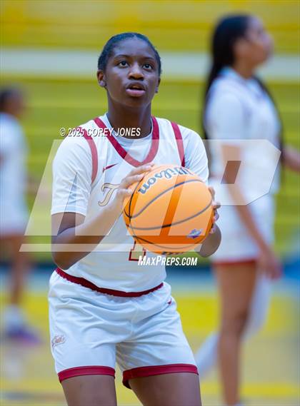 Thumbnail 2 in Marist vs Creekside (GHSA 4A Final Four) photogallery.