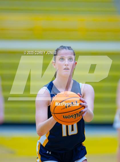 Thumbnail 1 in Marist vs Creekside (GHSA 4A Final Four) photogallery.