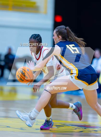 Thumbnail 2 in Marist vs Creekside (GHSA 4A Final Four) photogallery.