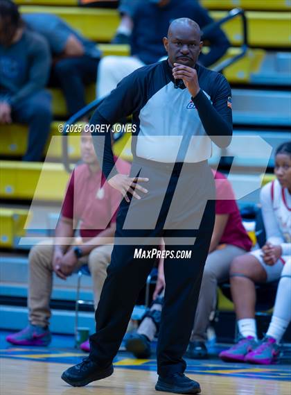 Thumbnail 3 in Marist vs Creekside (GHSA 4A Final Four) photogallery.