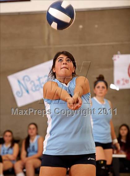 Thumbnail 2 in Mesrobian @ Pilibos photogallery.