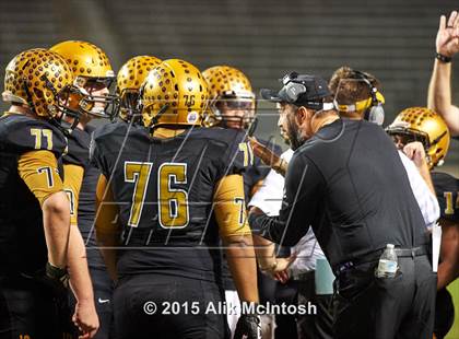 Thumbnail 3 in Shelby vs. Kinston (NCHSAA Class 2A Final) photogallery.