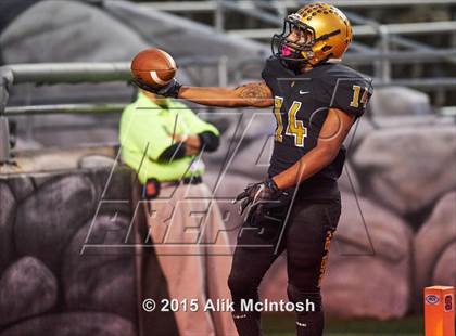 Thumbnail 3 in Shelby vs. Kinston (NCHSAA Class 2A Final) photogallery.