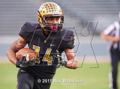 Thumbnail 2 in Shelby vs. Kinston (NCHSAA Class 2A Final) photogallery.