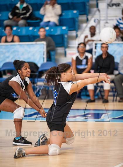 Thumbnail 3 in Shea vs. Mt. Pleasant (RIIL D3 Final) photogallery.