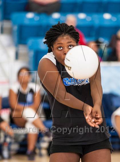 Thumbnail 2 in Shea vs. Mt. Pleasant (RIIL D3 Final) photogallery.
