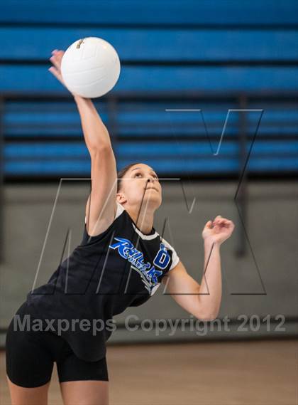 Thumbnail 2 in Shea vs. Mt. Pleasant (RIIL D3 Final) photogallery.