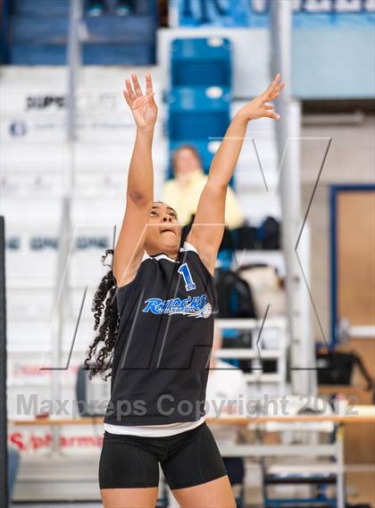 Thumbnail 3 in Shea vs. Mt. Pleasant (RIIL D3 Final) photogallery.