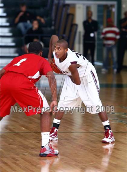 Thumbnail 1 in Istrouma vs St. Thomas Catholic (Texas Jamboree) photogallery.