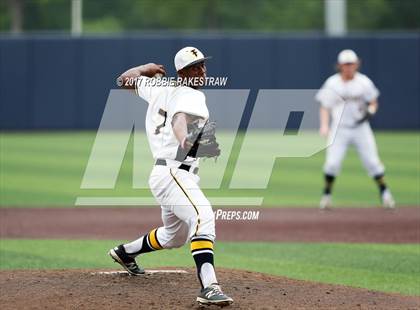 Thumbnail 2 in Forney vs. Mansfield Legacy (UIL 5A Semifinal) photogallery.