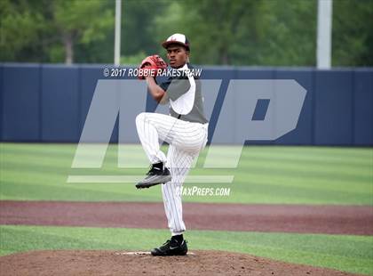 Thumbnail 2 in Forney vs. Mansfield Legacy (UIL 5A Semifinal) photogallery.