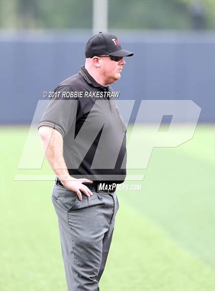 Thumbnail 3 in Forney vs. Mansfield Legacy (UIL 5A Semifinal) photogallery.