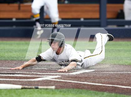 Thumbnail 2 in Forney vs. Mansfield Legacy (UIL 5A Semifinal) photogallery.