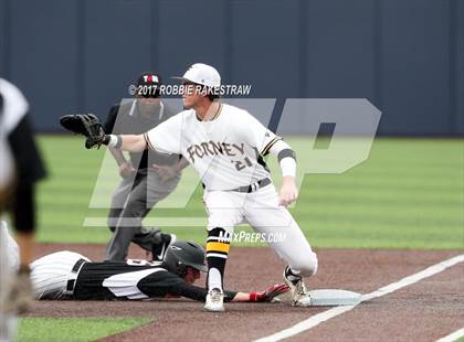 Thumbnail 1 in Forney vs. Mansfield Legacy (UIL 5A Semifinal) photogallery.
