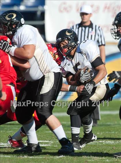 Thumbnail 2 in Cathedral Catholic vs Olympian (CIF SDS D3 Final) photogallery.