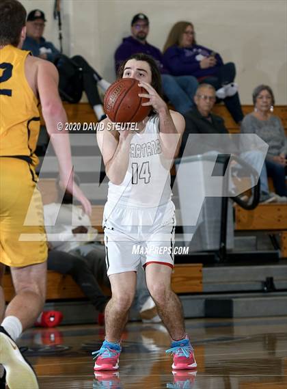 Thumbnail 2 in Gridley vs. Red Bluff (Dennis Burnum Tournament) photogallery.