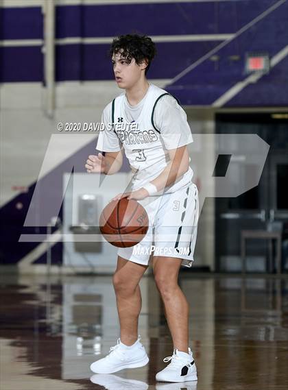 Thumbnail 2 in Gridley vs. Red Bluff (Dennis Burnum Tournament) photogallery.