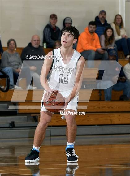 Thumbnail 3 in Gridley vs. Red Bluff (Dennis Burnum Tournament) photogallery.