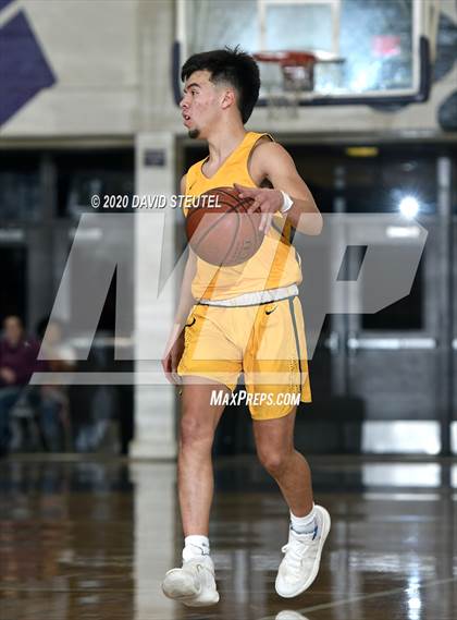 Thumbnail 3 in Gridley vs. Red Bluff (Dennis Burnum Tournament) photogallery.