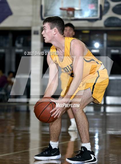 Thumbnail 1 in Gridley vs. Red Bluff (Dennis Burnum Tournament) photogallery.