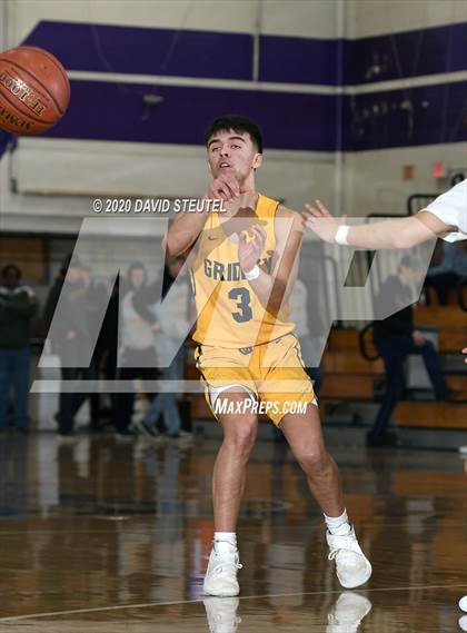 Thumbnail 2 in Gridley vs. Red Bluff (Dennis Burnum Tournament) photogallery.