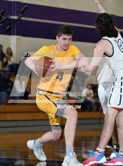 Thumbnail 1 in Gridley vs. Red Bluff (Dennis Burnum Tournament) photogallery.