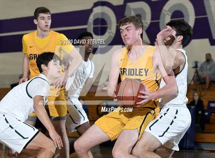 Thumbnail 2 in Gridley vs. Red Bluff (Dennis Burnum Tournament) photogallery.
