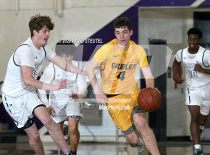 Thumbnail 2 in Gridley vs. Red Bluff (Dennis Burnum Tournament) photogallery.