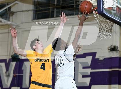 Thumbnail 2 in Gridley vs. Red Bluff (Dennis Burnum Tournament) photogallery.