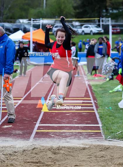Thumbnail 2 in Kingston Tiger Relays (Afternoon Girls Events) photogallery.