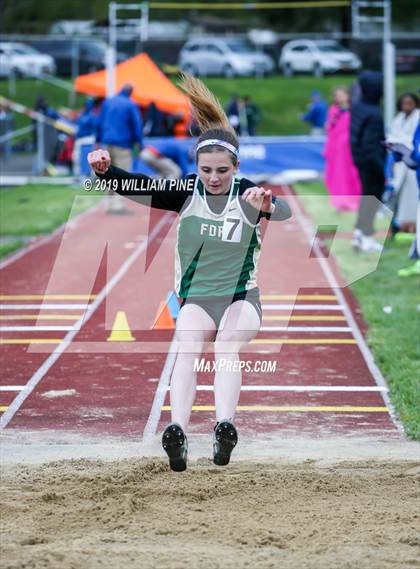 Thumbnail 1 in Kingston Tiger Relays (Afternoon Girls Events) photogallery.